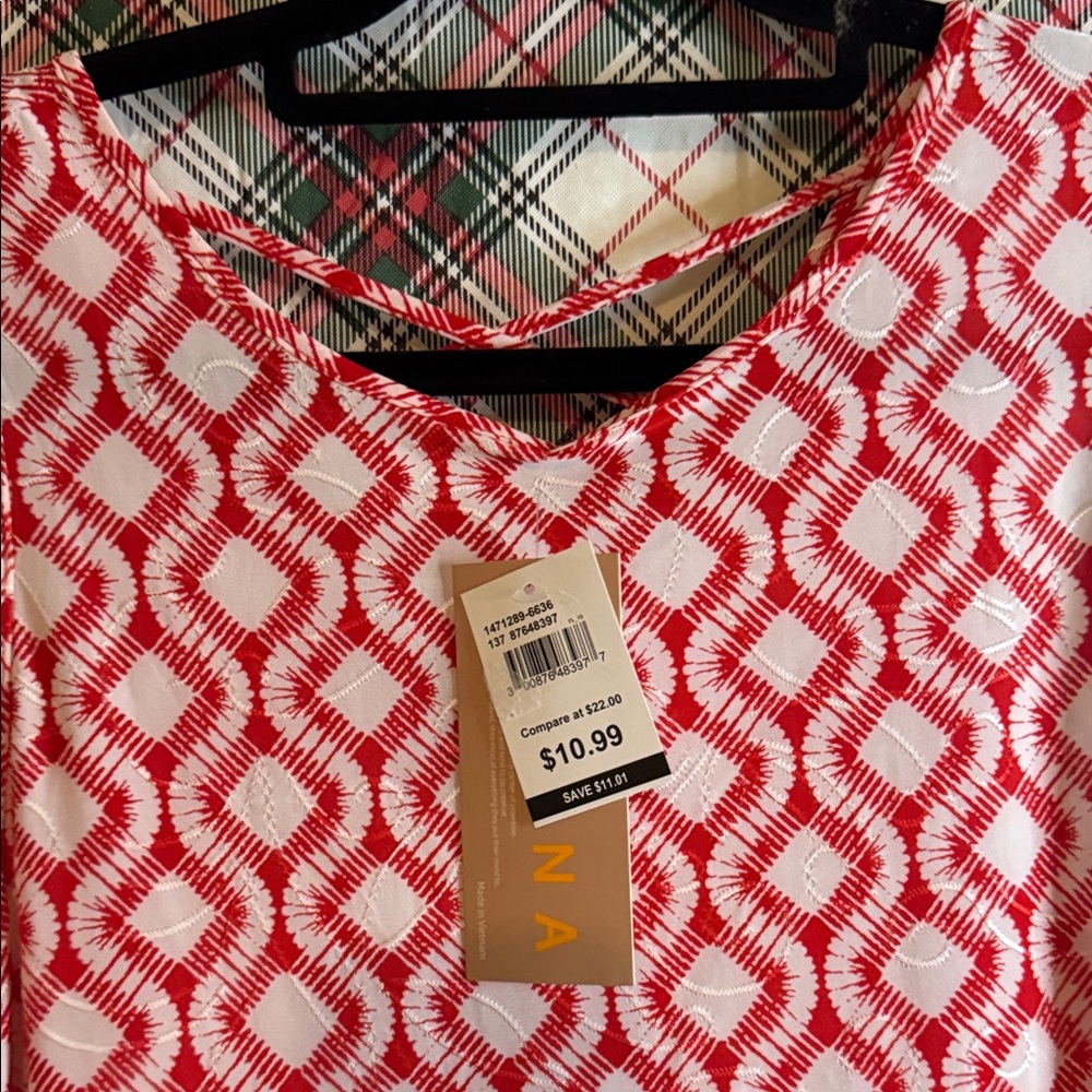 Amana Red and White Patterned Tank Top - Picture 3 of 6
